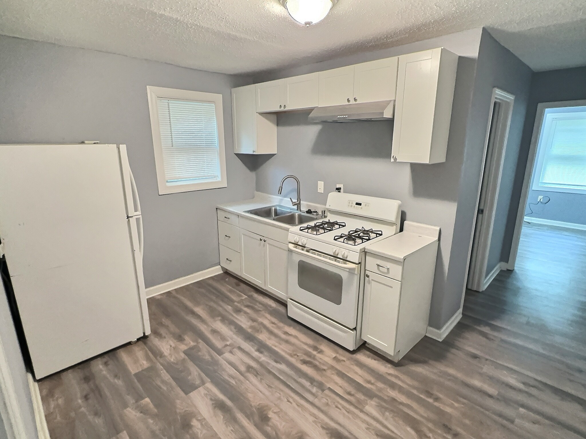 3042 McAdoo Avenue - 3